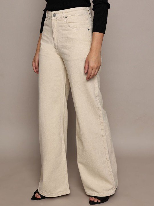 Women Smart Relaxed Fit Stretchable Jeans